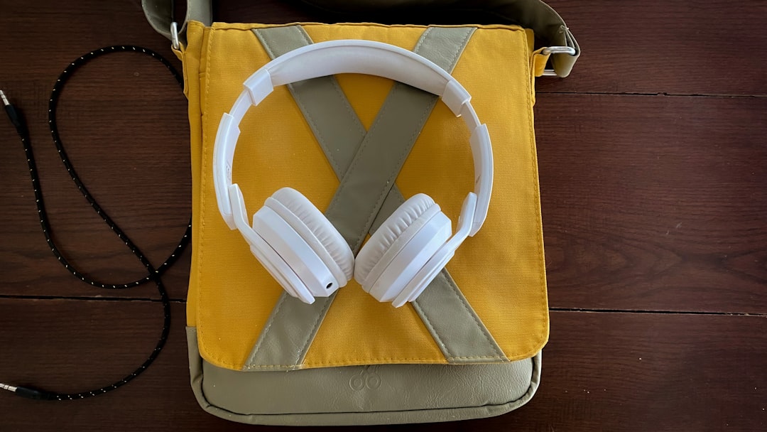 Trendy Headphone Designs That Make a Statement